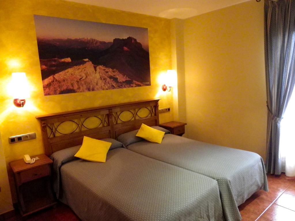 Hotel Arnal Escalona Extérieur photo