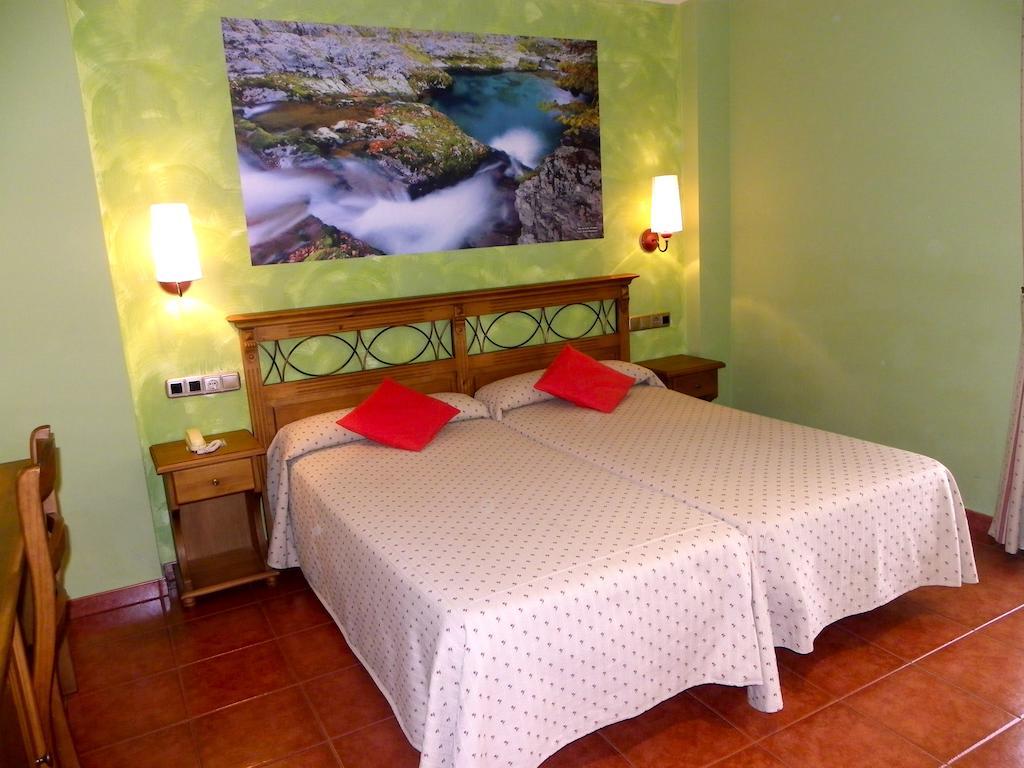 Hotel Arnal Escalona Extérieur photo